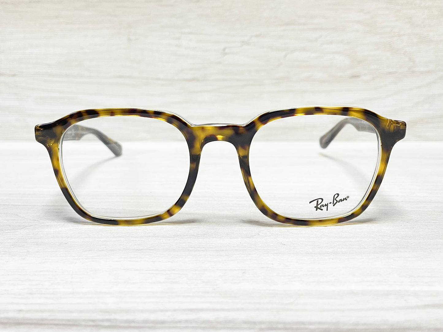 Ray Ban