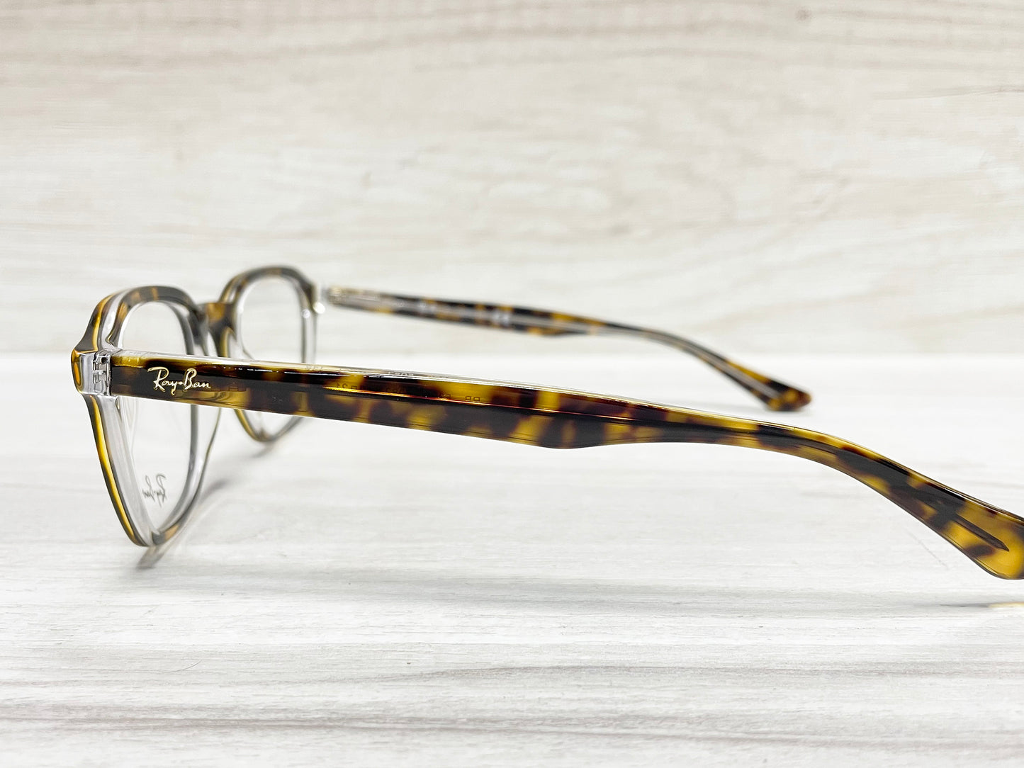 Ray Ban