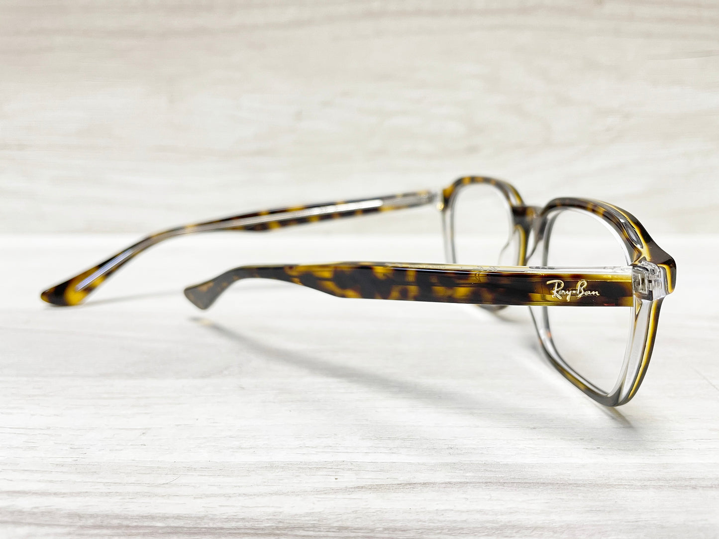 Ray Ban